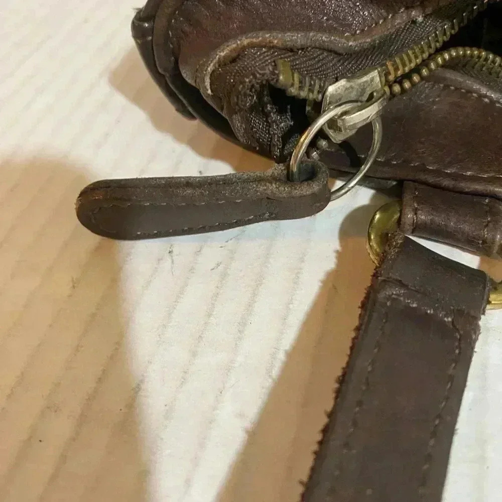 Coach vintage brown leather shoulder handbag - Picture 7 of 11